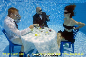 NO EXCUSES!
Special poker game - realized in the pool at... by Frank Schneider 